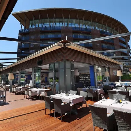 Galeon & 5* ساني بيتش